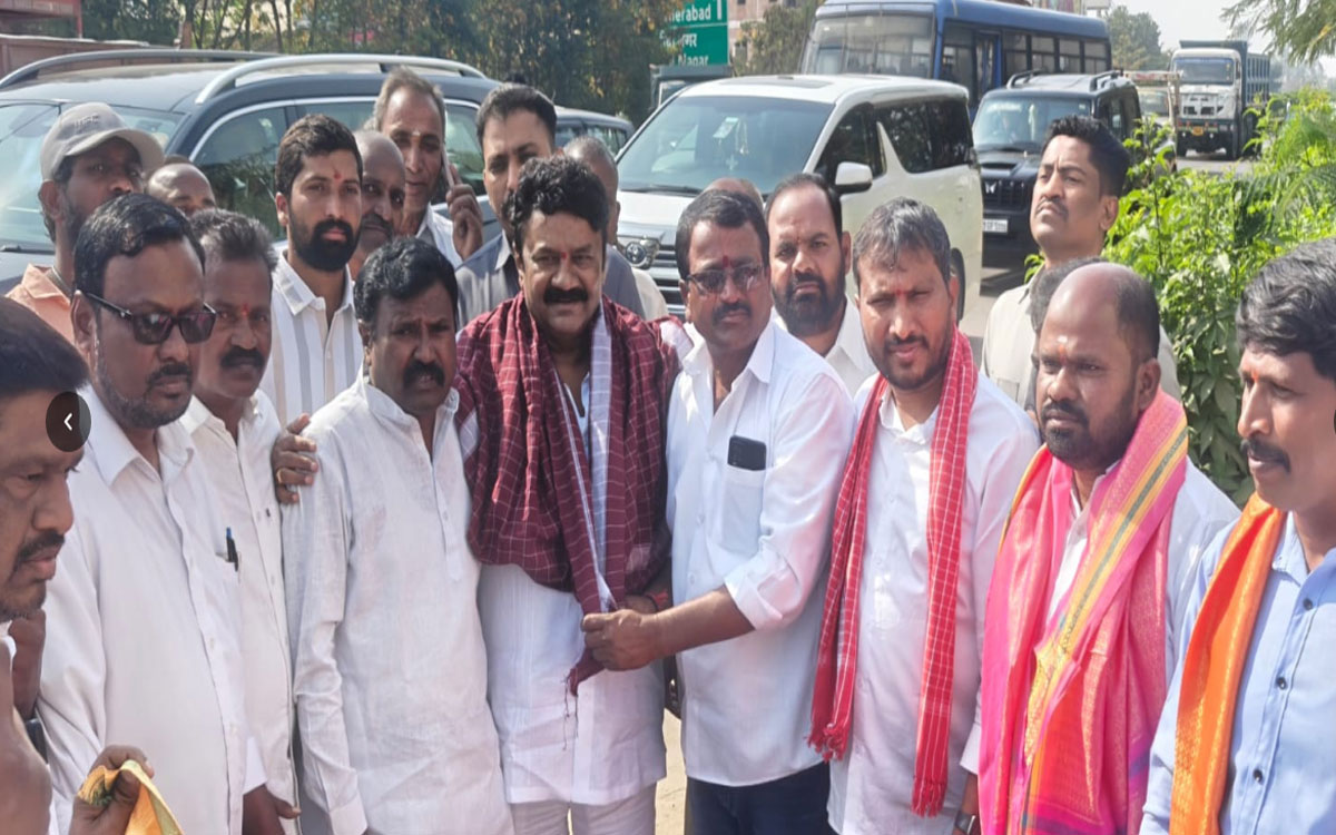 Bibinagar : గొల్ల-కురుమ సర్పంచులకు మాజీ మంత్రి త‌ల‌సాని సన్మానం