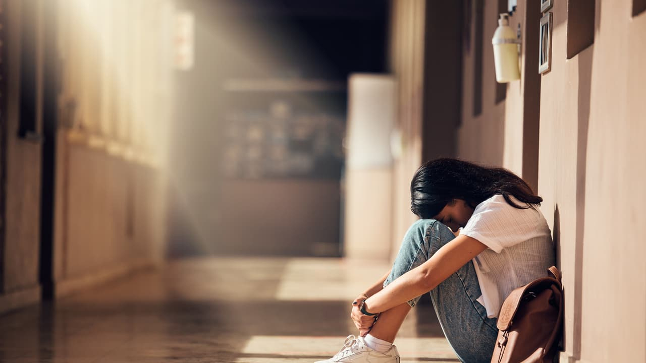 Inter Student | బాచుపల్లిలో ఇంటర్ విద్యార్థిని బలవన్మరణం..