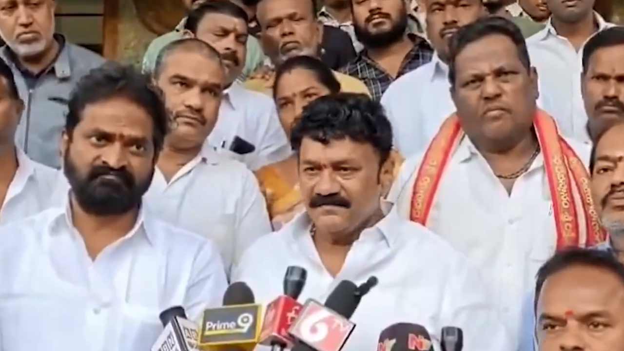 బీసీలంతా ఏకమై ఈ ప్రభుత్వాన్ని గద్దెదింపుతాం: తలసాని, శ్రీనివాస్ గౌడ్‌