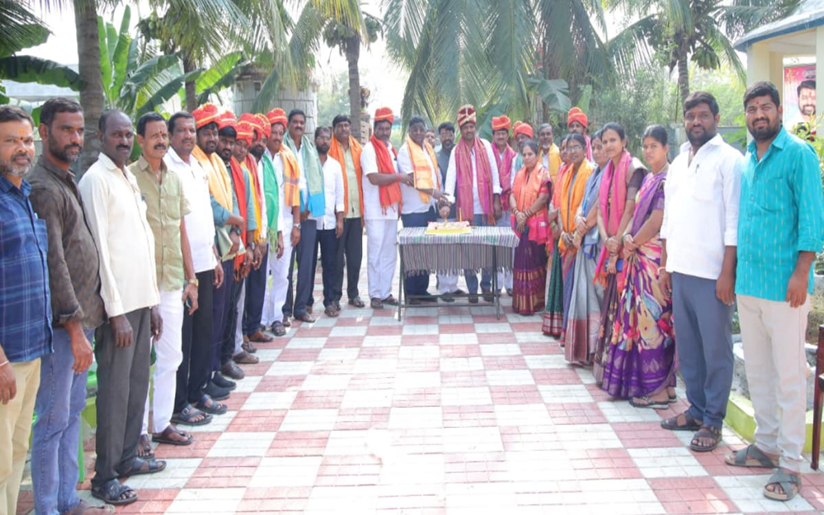 Bibinagar : ‘గ్రామాభివృద్ధికి పాలకవర్గం సమిష్టిగా కృషి చేయాలి’