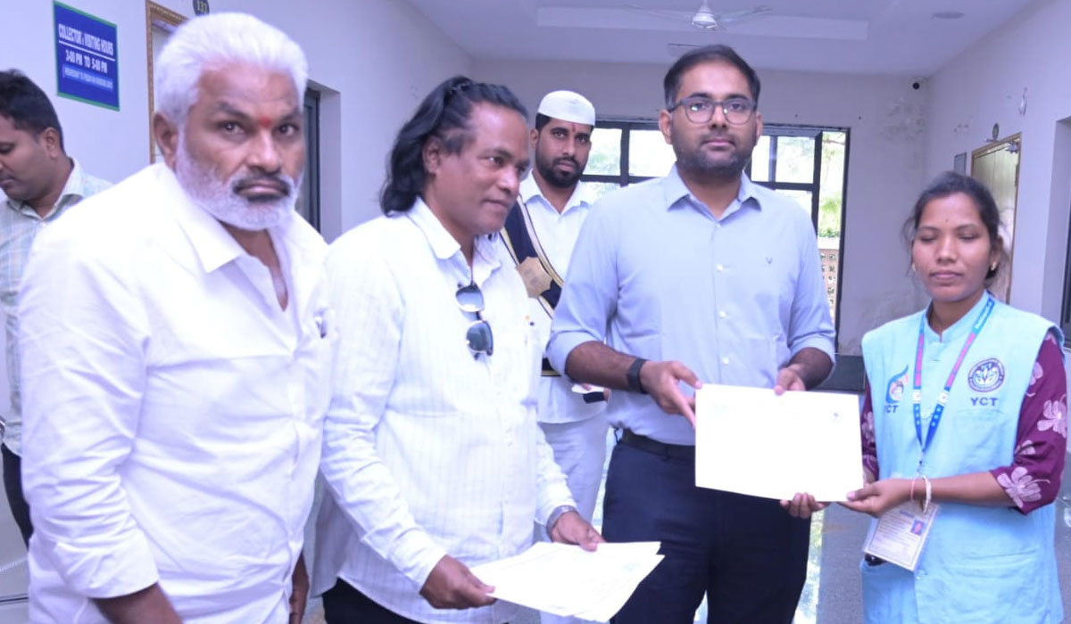 Yadava Charitable Trust | యాదవ చారిటబుల్‌ ట్రస్టు సేవలు అభినందనీయం.. పెద్దపల్లి కలెక్టర్‌ కోయ శ్రీహర్ష