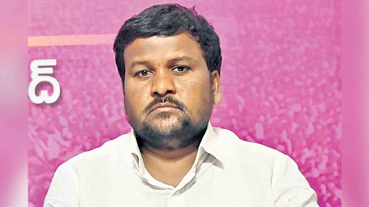 రేవంత్‌వి సోయిలేని మాటలు.. తుంగ బాలు