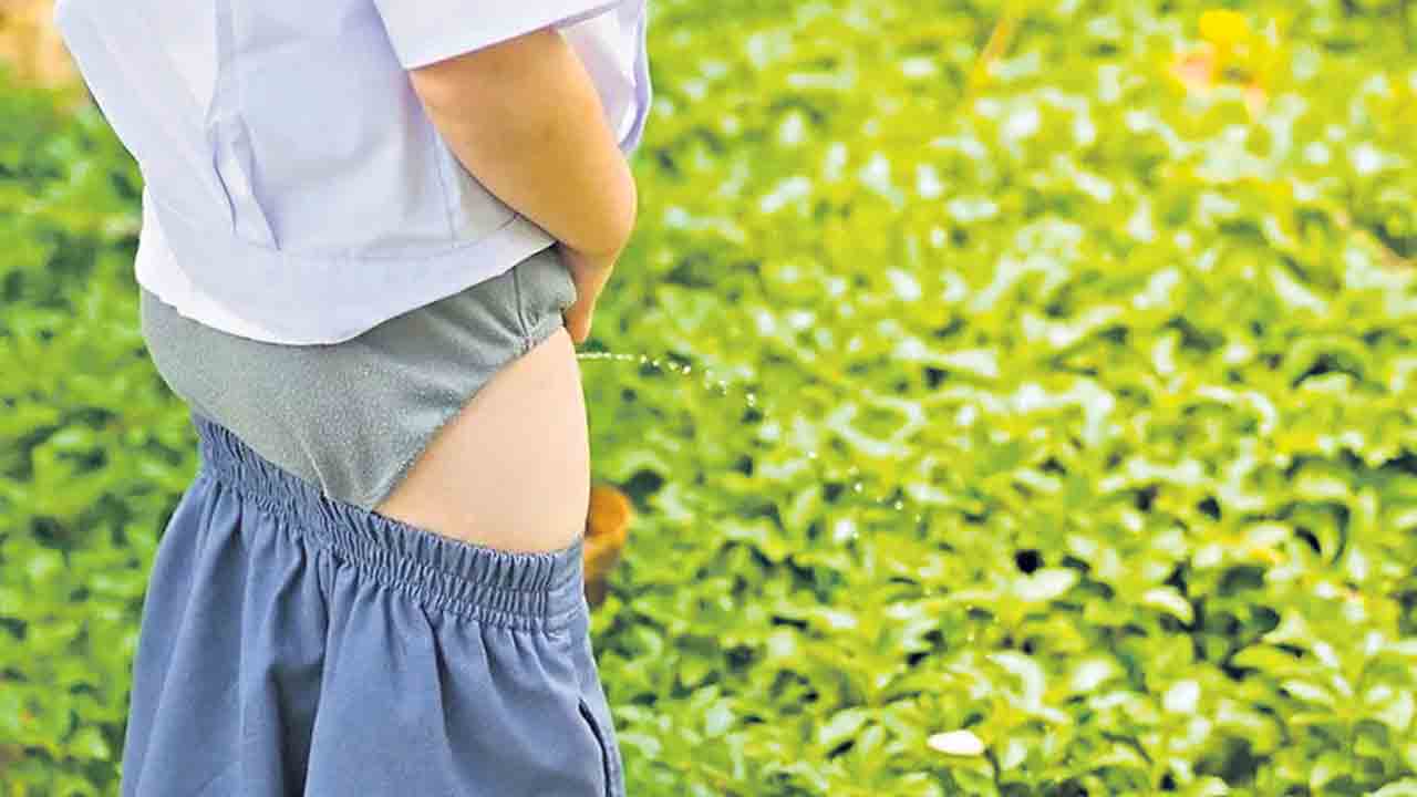 తరచూ మూత్రానికి వెళ్తున్నాడు..