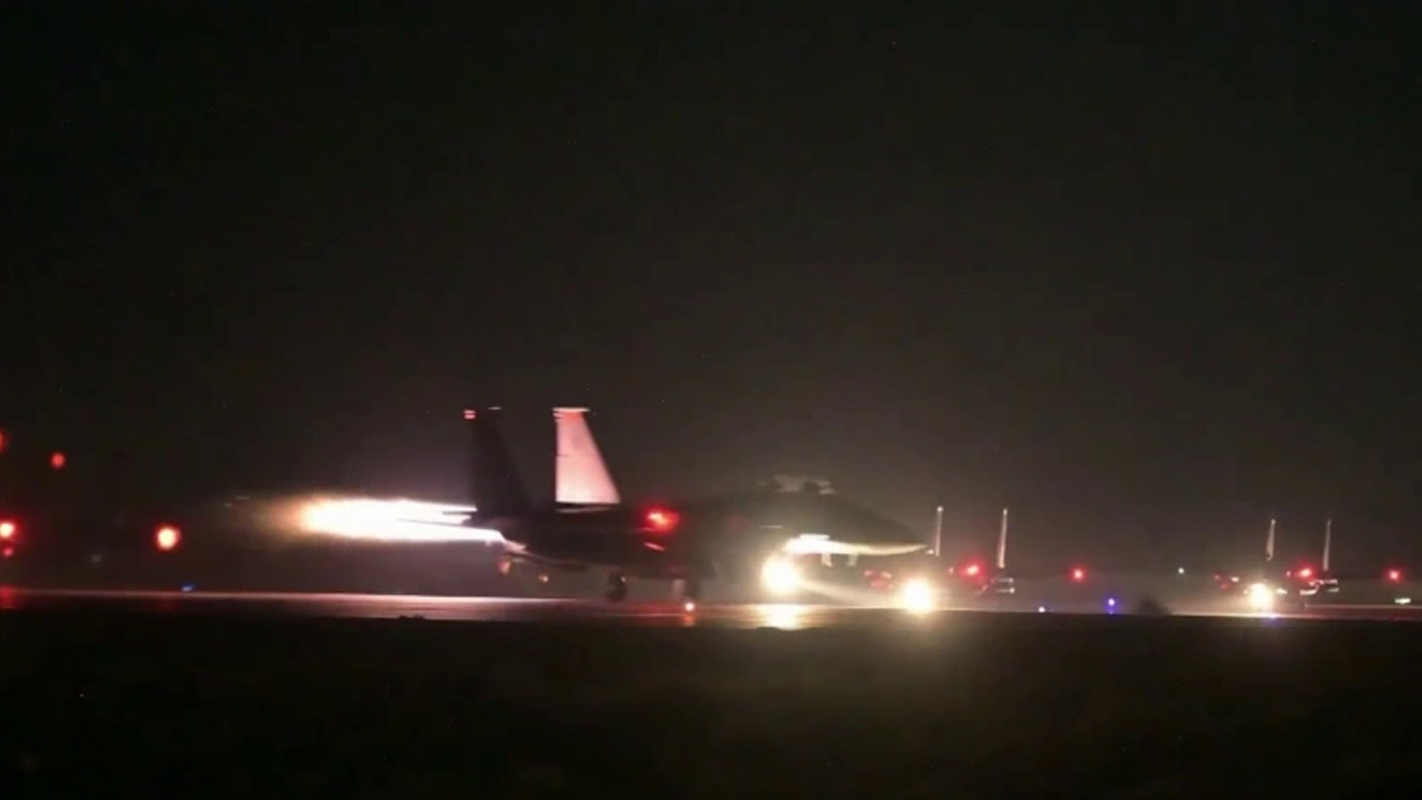 US Strikes on Syria | సిరియాపై విరుచుపడుతున్న అమెరికా.. ఐసిస్‌ స్థావరాలపై భారీగా దాడులు