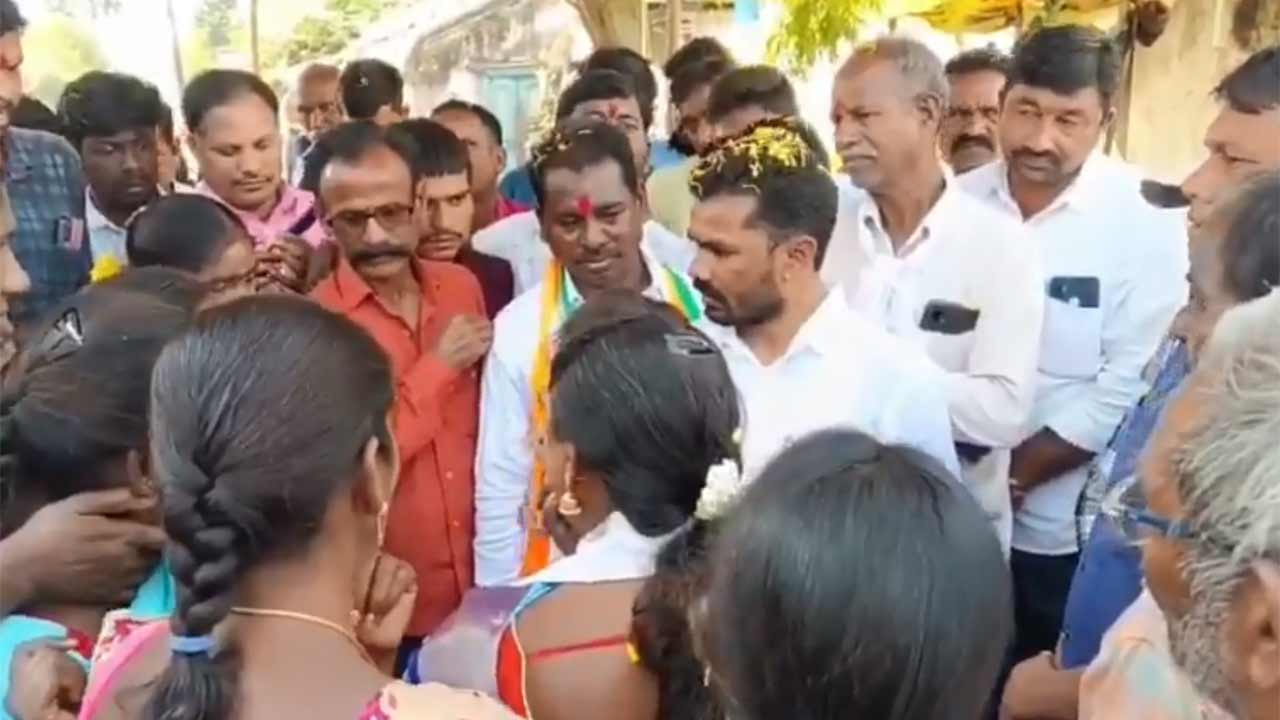 Vedma Bhojju | కాంగ్రెస్‌ ఎమ్మెల్యేకు నిరసన సెగ.. ప్రచారం ఆపేసి మధ్యలోనే వెళ్లిపోయిన వెడ్మ బొజ్జు