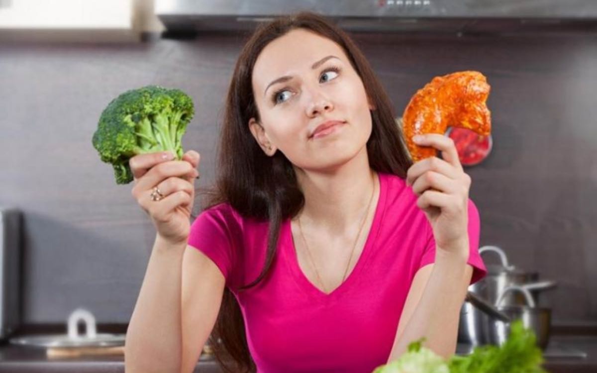 Veg Vs Non Veg | నాన్ వెజ్ లేదా వెజ్‌.. రెండింటిలో ఏ ఆహారాలు మ‌న‌కు ఎక్కువ మేలు చేస్తాయి..?