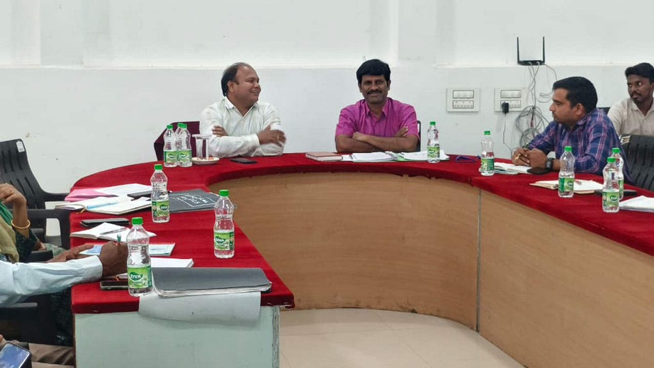 Medaram Jathara | మేడారం జాతరకు ఆర్టీసీ బస్సుల్లోనే ప్రయాణించాలి.. వరంగల్‌ ఆర్టీసీ రీజనల్‌ ఎండీ సూచన