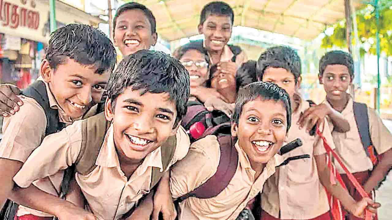 Sankranti Holidays | సంక్రాంతి సెలవులు ప్రకటించిన తెలంగాణ ప్రభుత్వం.. హాలీడేస్ ఎన్నిరోజులంటే..