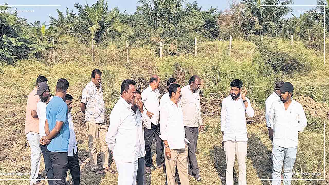 కృష్ణానదిలో ఇసుక దోపిడీ