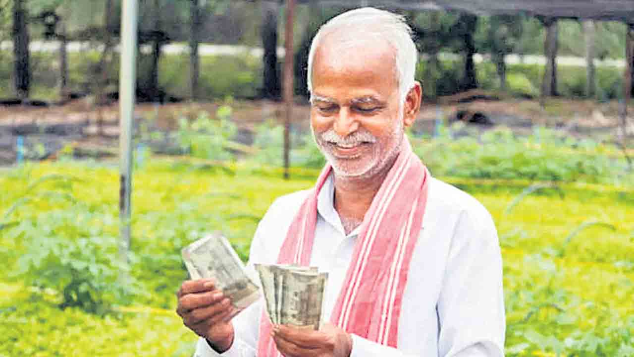 ఎన్నికలు ఉంటేనే.. రైతు భరోసా.. లేదంటే పంట కోతలు మొదలవ్వాల్సిందే