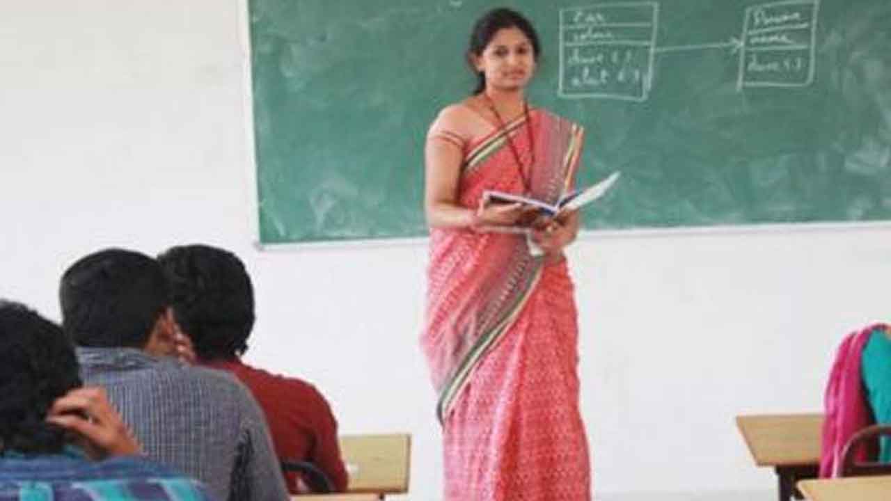 టీచర్లకు టెట్‌ మినహాయింపునివ్వాలి : తపస్‌