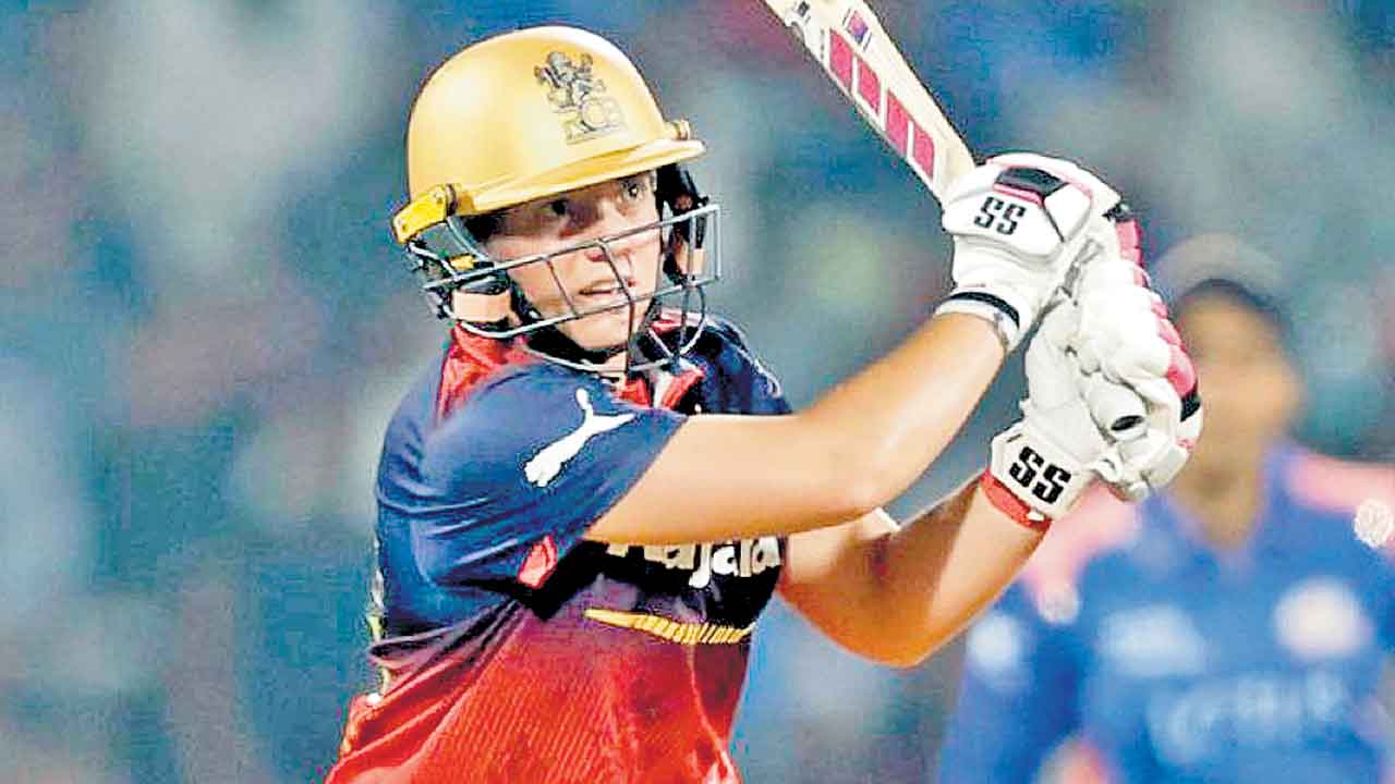 బెంగళూరు బోణీ.. ఉత్కంఠ పోరులో ముంబైపై విజయం