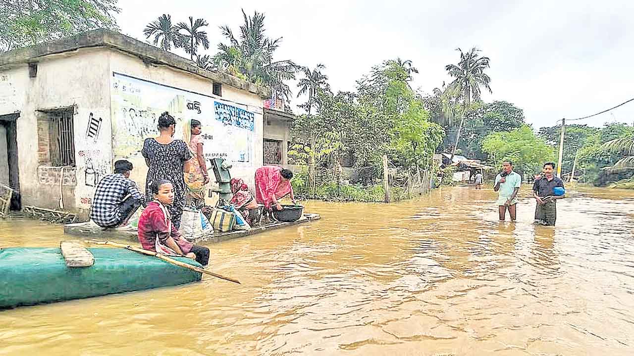 బంగాళాఖాతంలో ‘ఒర్ణబ్‌’ తుఫాను.. తెలంగాణపై ప్రభావం ఉండదు