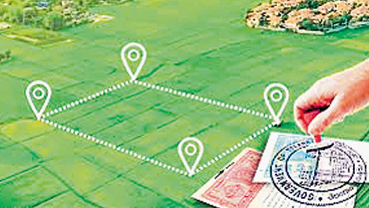 Bhu Bharathi | భూభారతిలో భారీ అక్రమాలు.. జనగామలో ఒక్కరోజే రూ.8 లక్షలు స్వాహా!