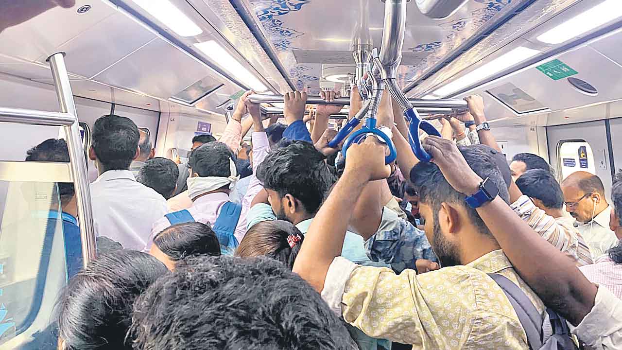 మెట్రో.. ఊగిసలాట.. వసతుల కల్పనలో ఎల్‌అండ్‌టీ, సర్కారు బంతాట