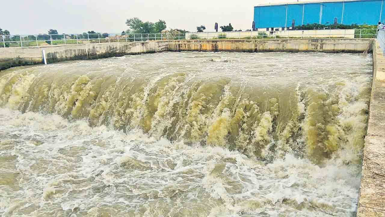 గోదావరే కాదు కృష్ణాజలాలూ దోపిడీ!