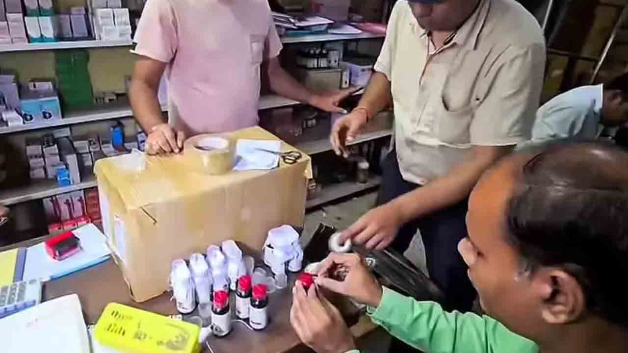 సిరప్‌ల అమ్మకాలపై కఠిన ఆంక్షలు కేంద్రం ప్రతిపాదన