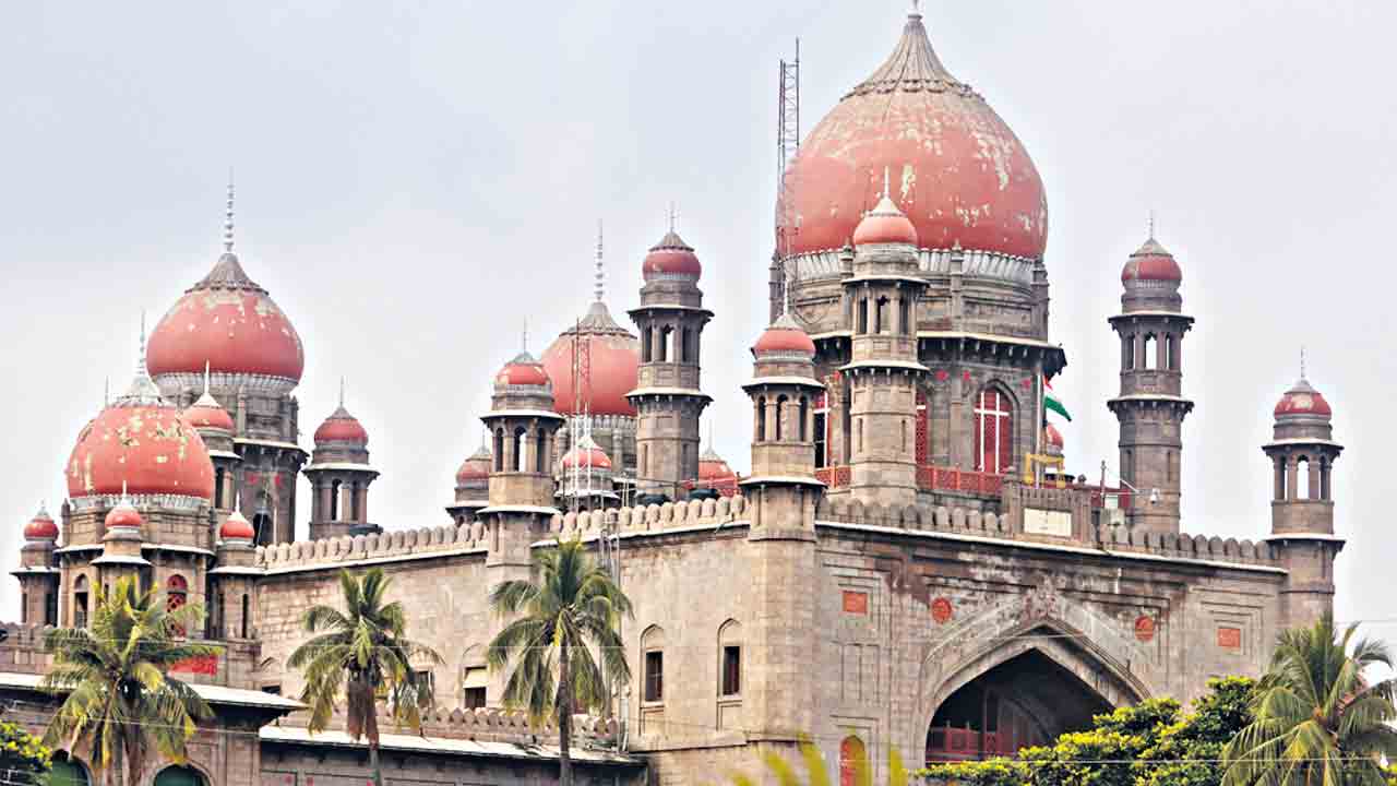 లిక్విడేటర్‌ ప్రమేయం లేకుండా తనఖా ఆస్తి వేలం సరికాదు