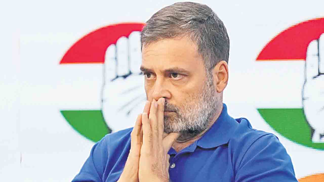 అరెస్ట్‌లపై కాంగ్రెస్‌ అధిష్ఠానం గుస్సా.. మీడియాపై కేసులు, జర్నలిస్టుల నిర్బంధంపై అసహనం