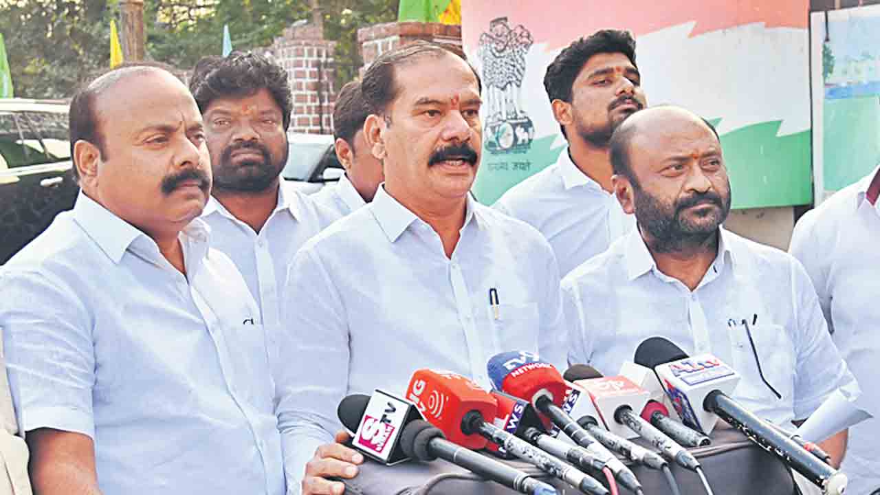 దిమ్మెల జోలికొస్తే పుర్రెలు పగుల్తయ్‌.. బీఆర్‌ఎస్‌ మాజీ ఎమ్మెల్యే దాస్యం హెచ్చరిక