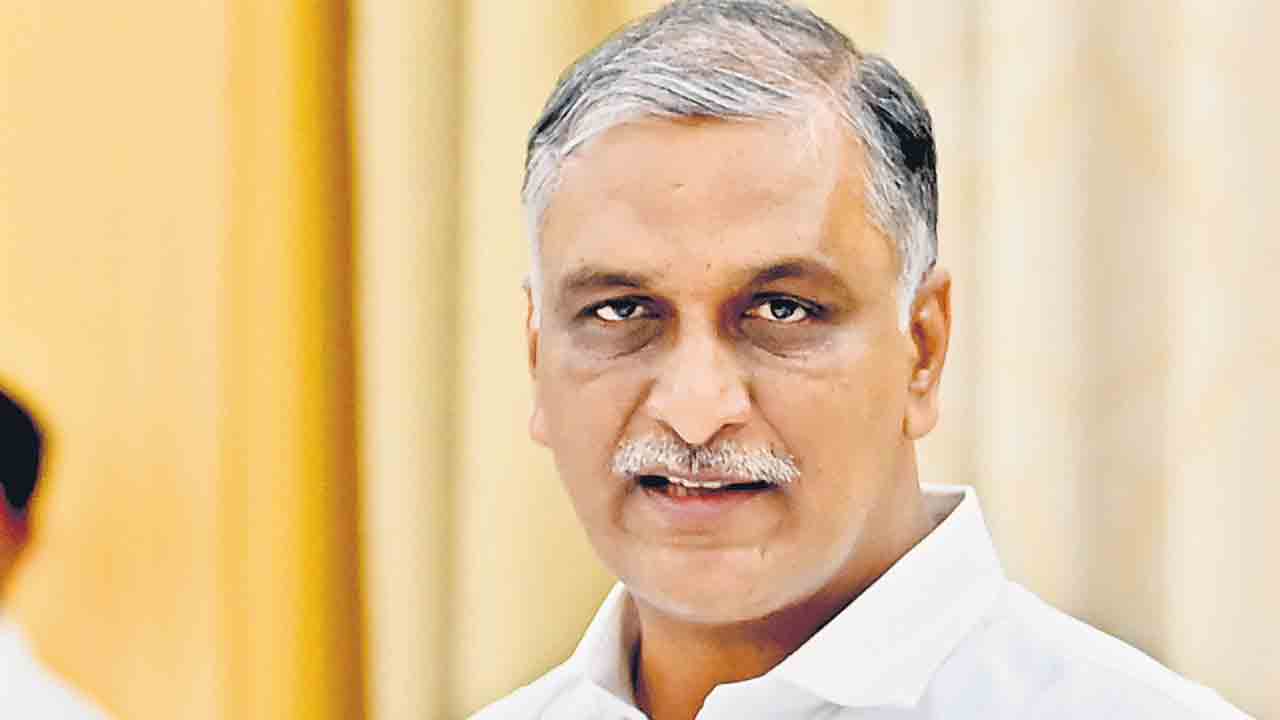 బీఆర్‌ఎస్‌ గద్దెల జోలికొస్తే.. నీ గద్దె కూల్చుతం బిడ్డా!