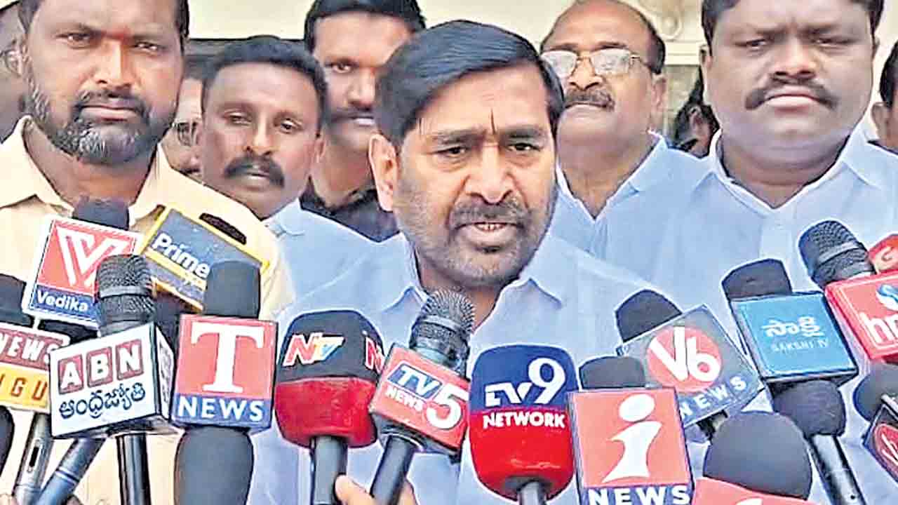 పీపీటీలో అవకాశం ఇవ్వాలంటే భయమెందుకు?