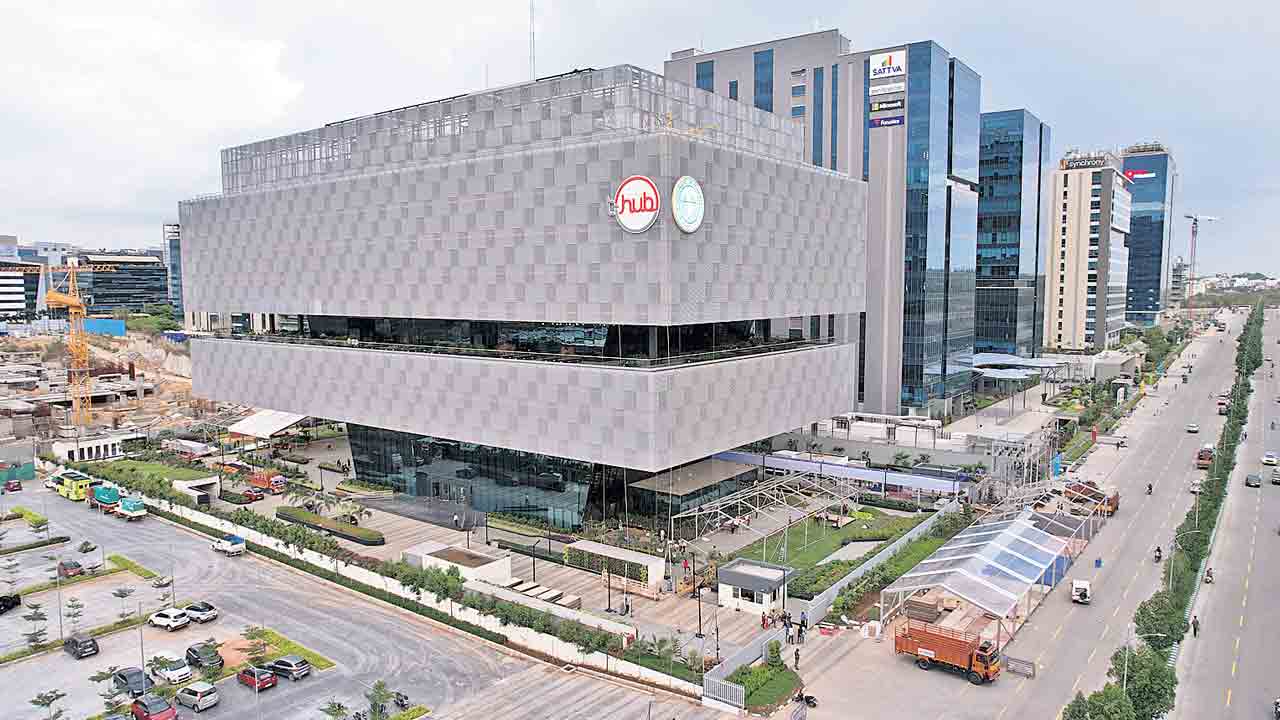 టీ హబ్‌లో ప్రభుత్వ కార్యాలయాలు!