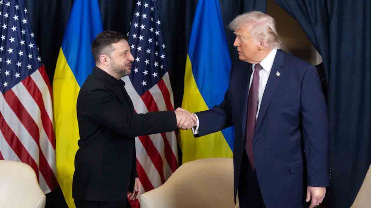 రష్యా, ఉక్రెయిన్‌, అమెరికా చర్చలు ప్రారంభం