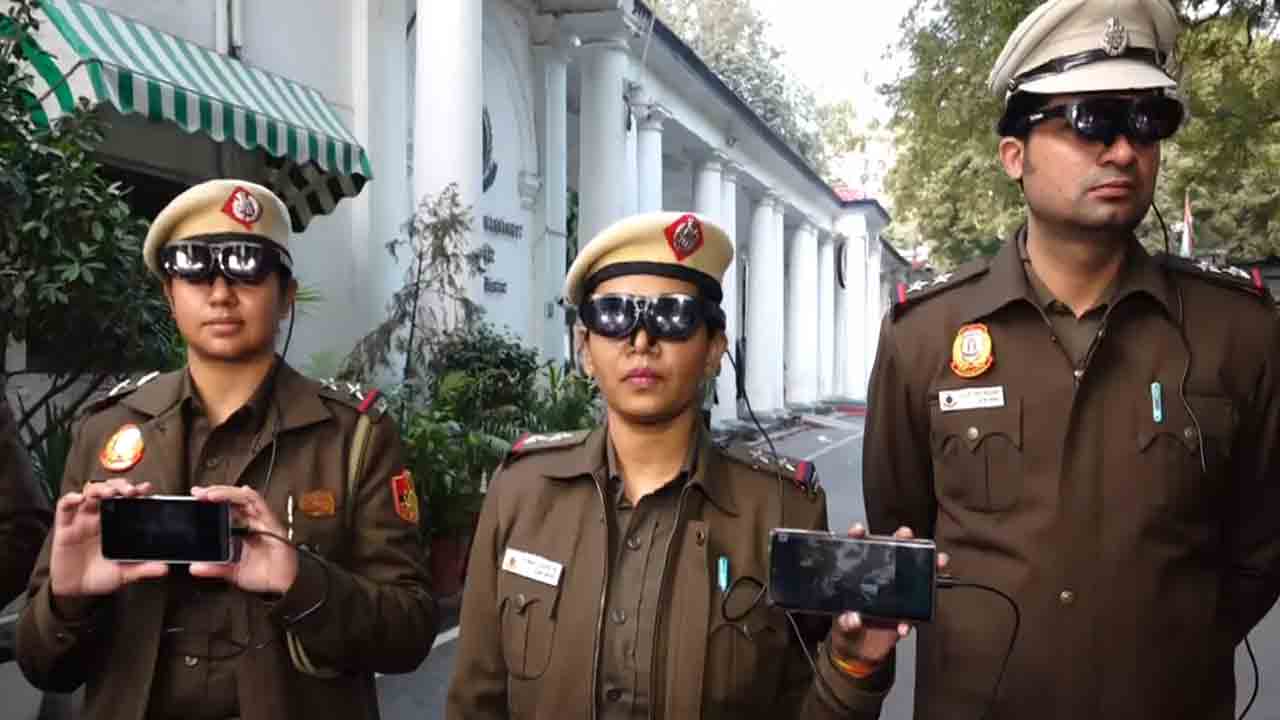 నేరగాళ్ల పనిపట్టే ఏఐ కళ్లజోళ్లు!