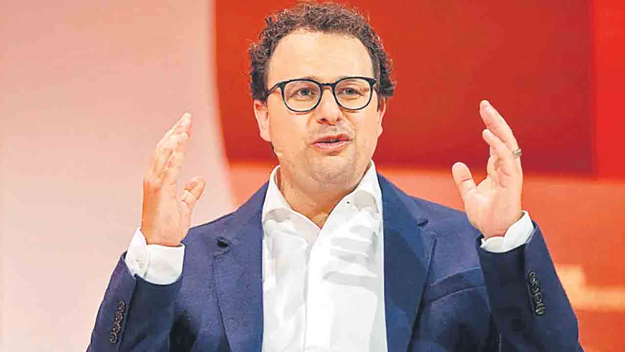 సాఫ్ట్‌వేర్‌ ఇంజినీర్లపై ఏఐ పిడుగు.. టెకీల కొలువులు త్వరలో కనుమరుగయ్యే అవకాశం