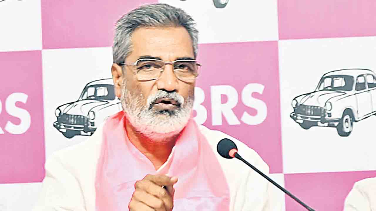 దొంగలకే తాళాలిచ్చి విచారణనా?