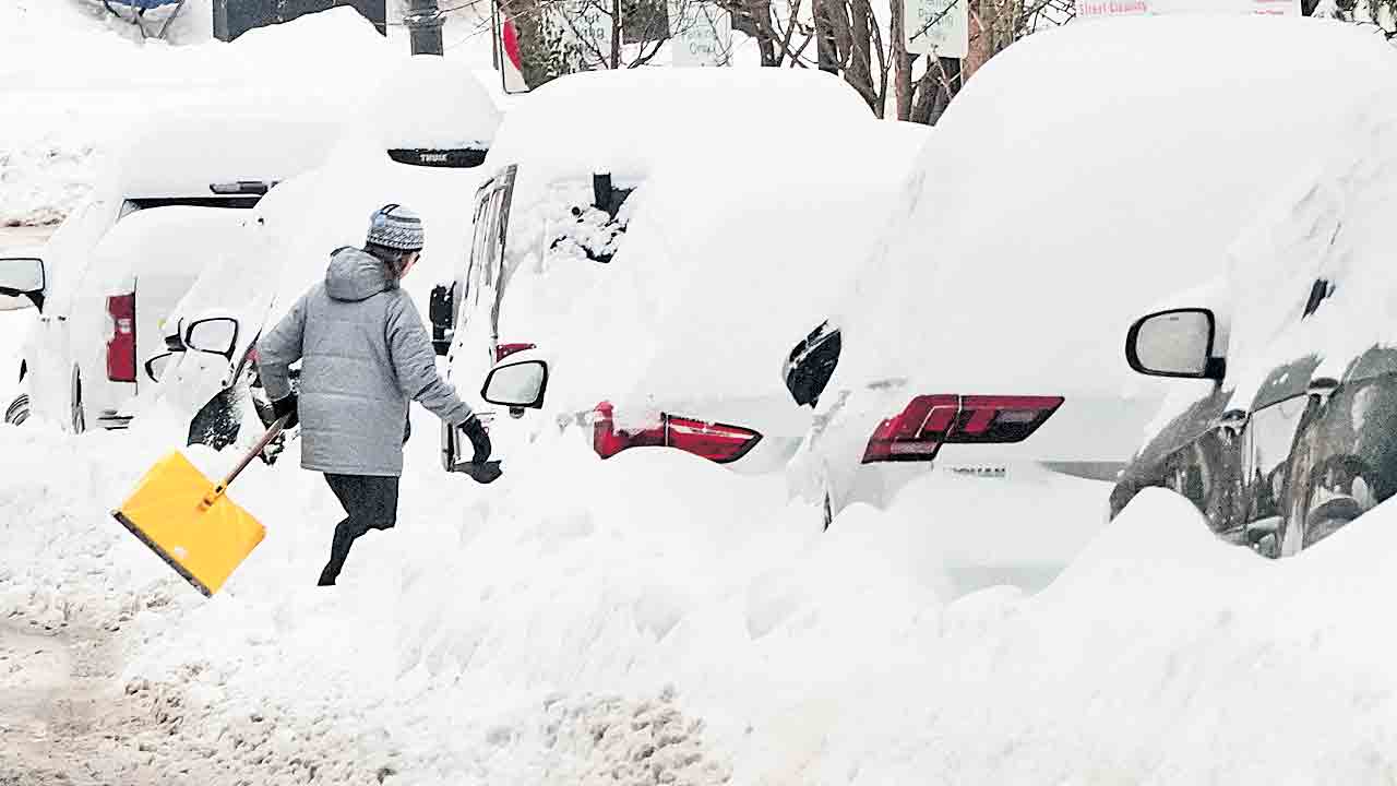 అమెరికాలో మంచు తుఫాన్‌ బీభత్సం