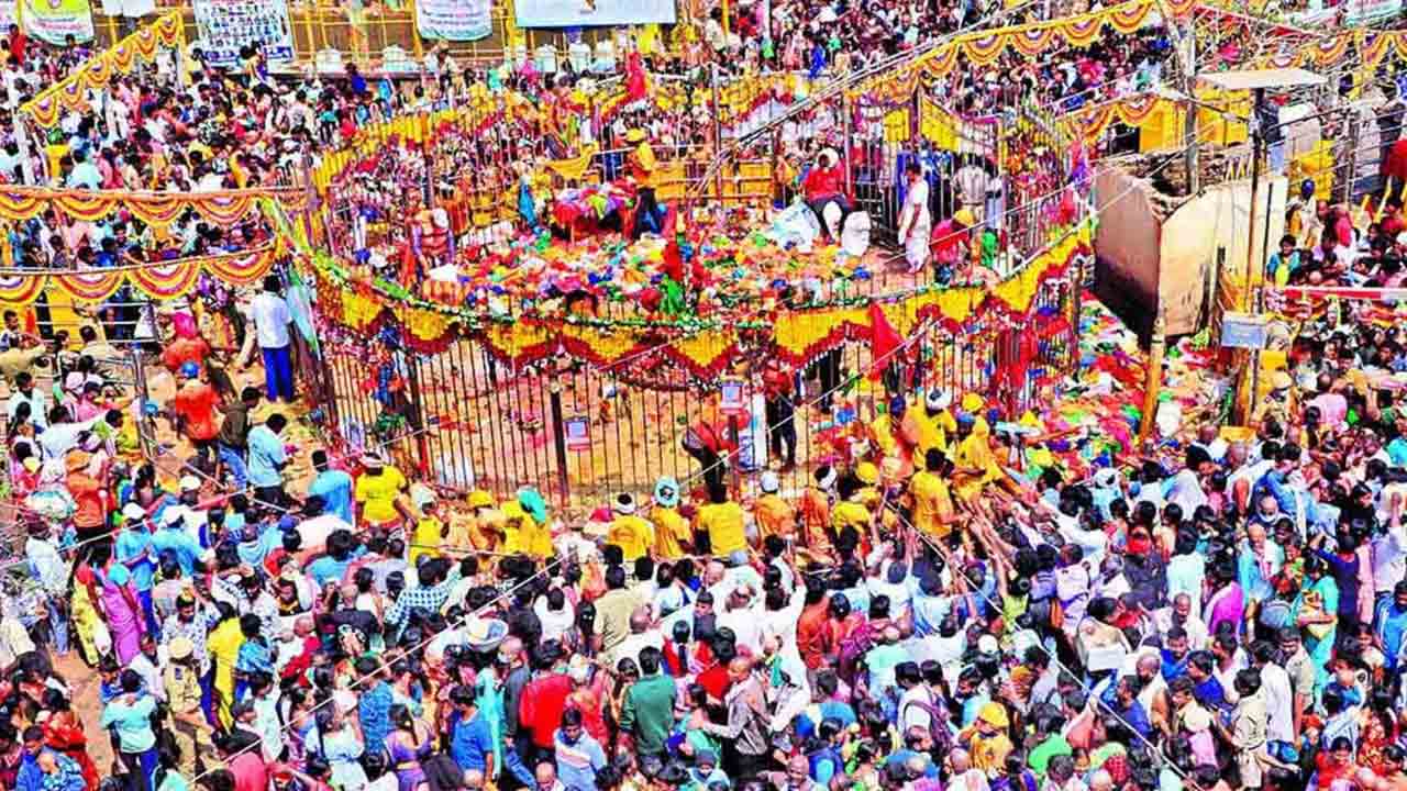 Medaram Jatara | నేటి నుంచే మహాజాతర.. గద్దెలకు చేరనున్న సారలమ్మ, పగిడిద్దరాజు, గోవిందరాజు