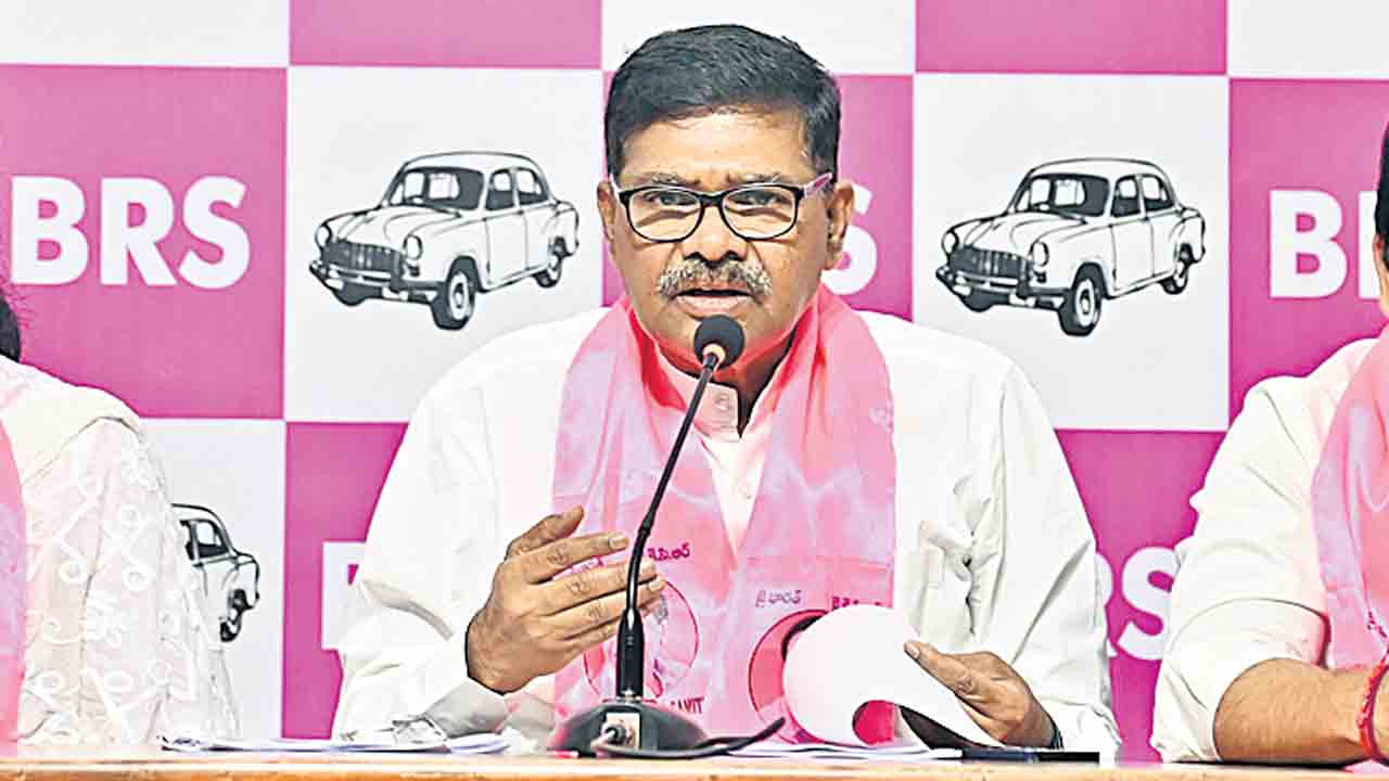 మున్సి‘పోల్స్‌’ షెడ్యూల్‌ అప్రజాస్వామికం.. నామినేషన్లకు 4 రోజులేనా?