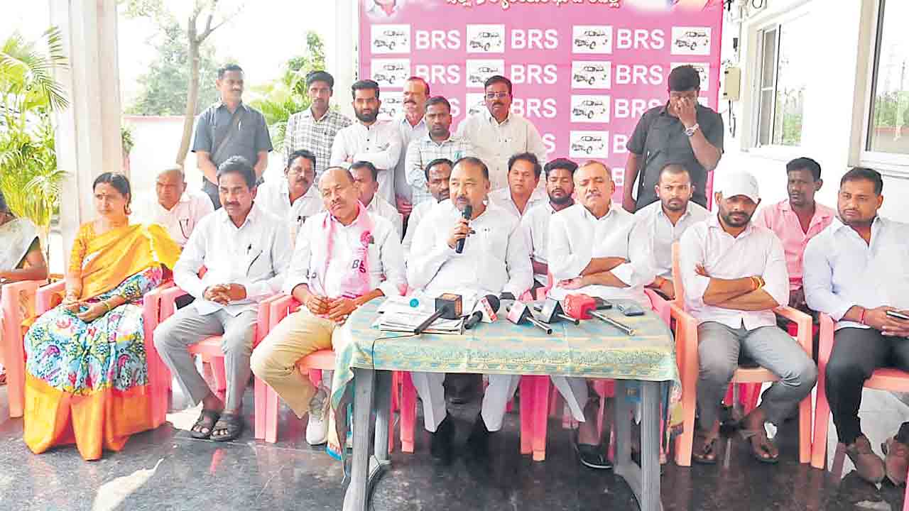 కాంగ్రెస్‌కు ఓటేస్తే రాష్ర్టాన్ని దోచేస్తరు.. ఎన్నికల భయంతోనే శిలాఫలకాలు వేస్తున్నరు