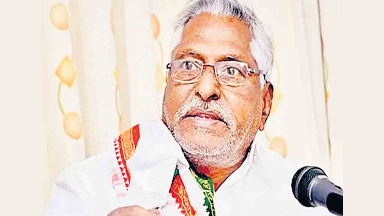 జగిత్యాల మున్సిపాలిటీని భ్రష్టుపట్టిచ్చిండు