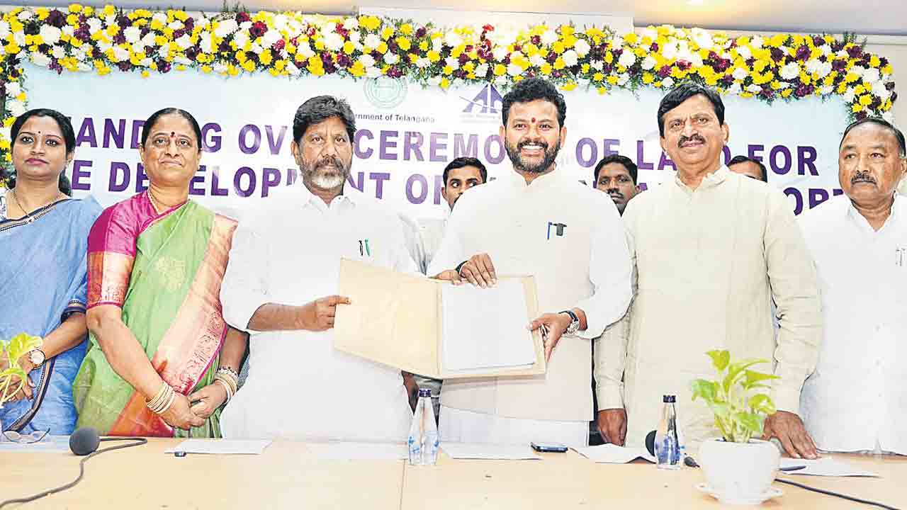 కమర్షియల్‌ ఫ్లైట్లు మూడింతలు.. 2035 నాటికి 2,250 అవసరం : ఎయిర్‌బస్‌