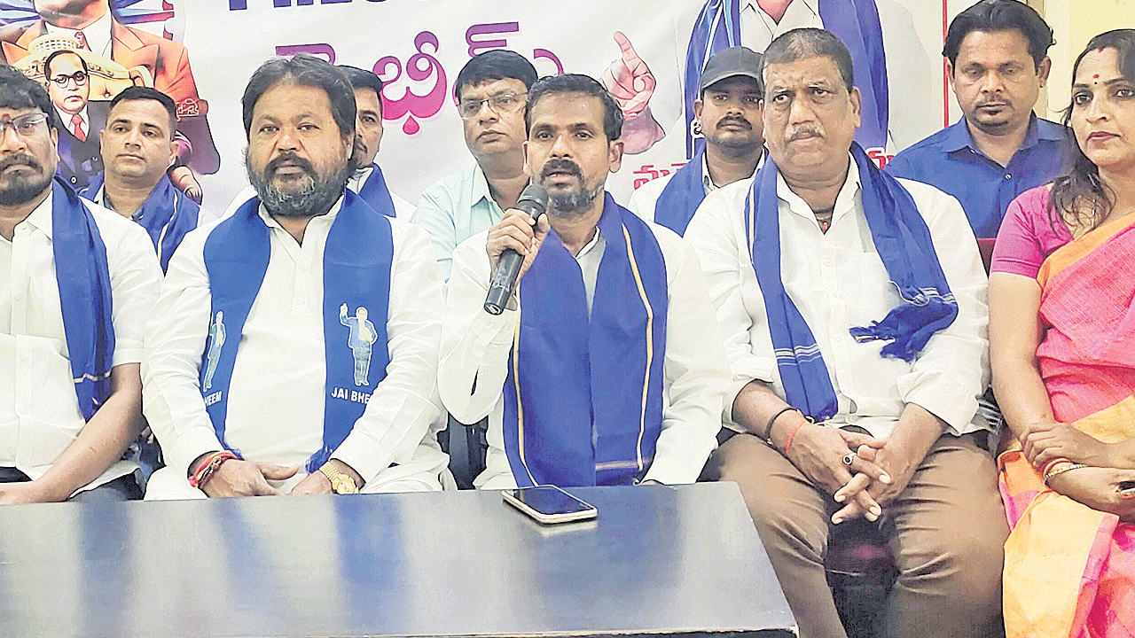 మాలలకు రేవంత్‌ సర్కార్‌ మోసం.. విద్య, ఉద్యోగ అవకాశాల్లో సర్కార్‌ తీరని అన్యాయం