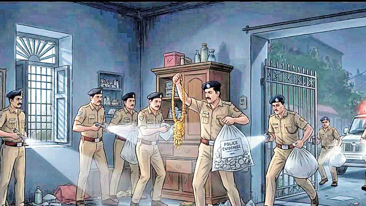 దొంగ ఇంట్లో పోలీసుల చోరీ!