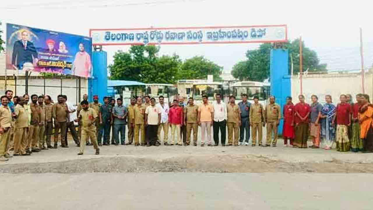 ప్రభుత్వంపై పోస్ట్‌కార్డు ఉద్యమం!