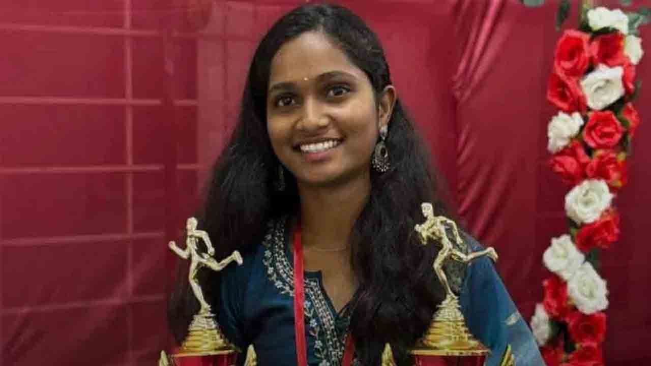 మెడికల్‌ విద్యార్థిని ఆత్మహత్య