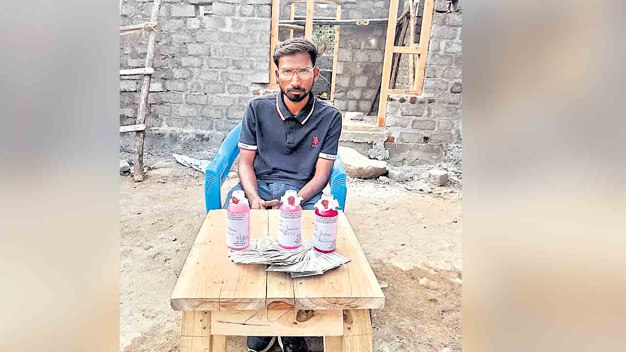 ఇందిరమ్మ ఇంటికి 10వేలు లంచం