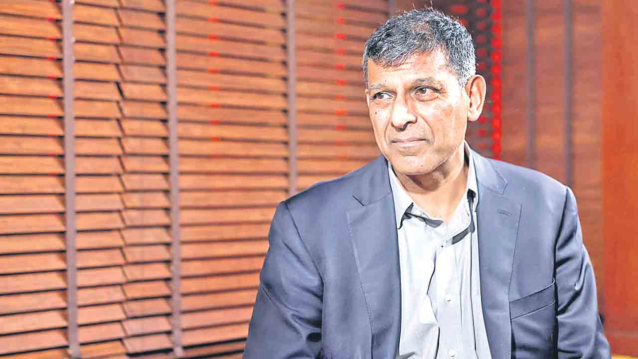 దూరదృష్టితో బడ్జెట్‌ ఉండాలి