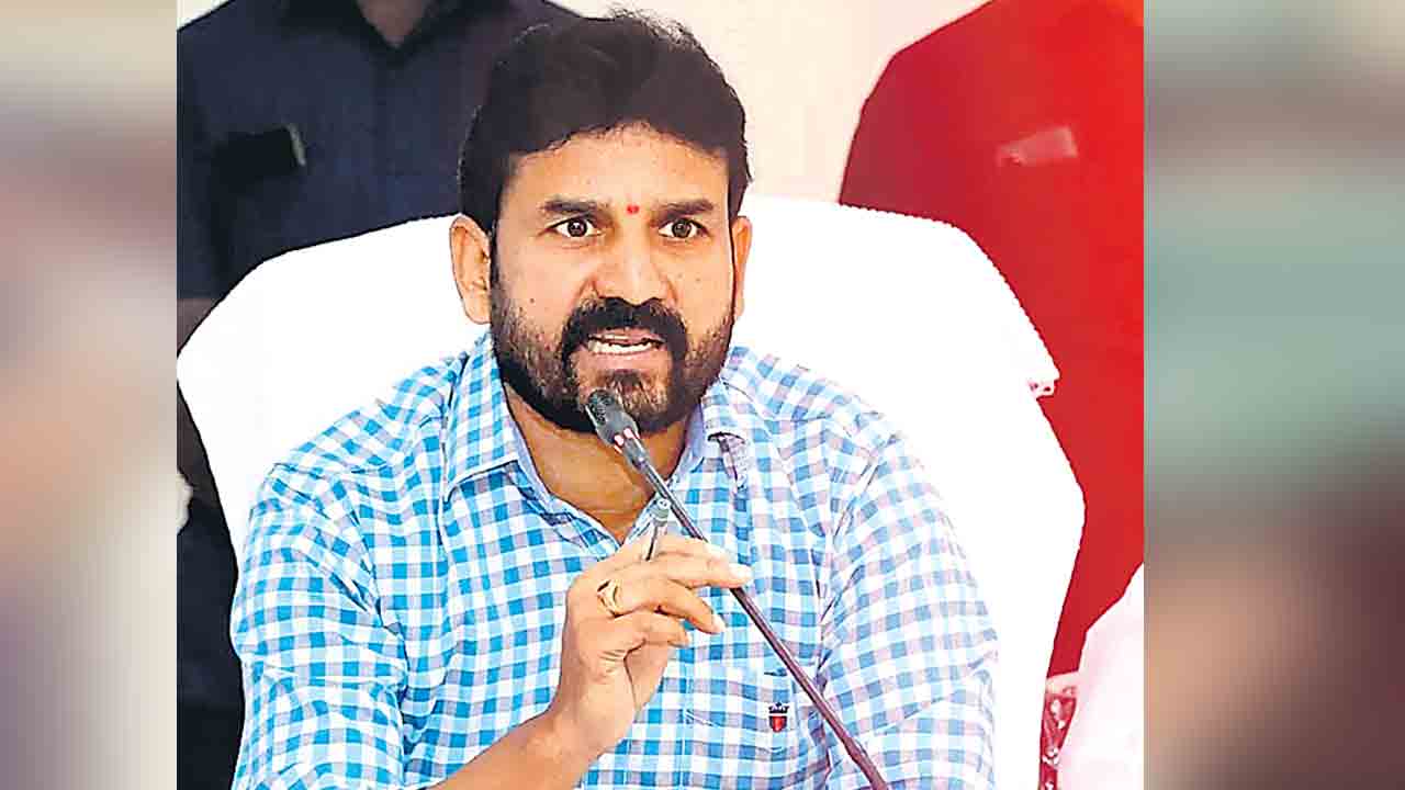 స్పీకర్‌ వైఖరి బాగాలేదు