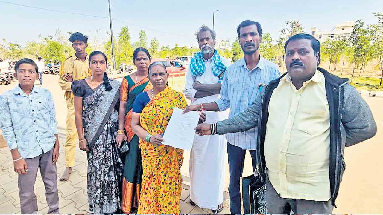 Kodangal | భూములిచ్చి మా బతుకులు ఆగం చేసుకోవాలా?.. పోలెపల్లి అన్నదాతల ఆవేదన