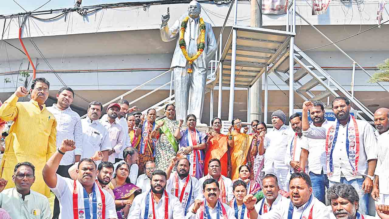 మున్సిపల్‌ ఎన్నికల్లో కాంగ్రెస్‌ను బొందపెడ్తాం