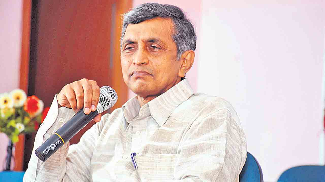 అభివృద్ధి, సంక్షేమం జోడెడ్లలా సాగాలి