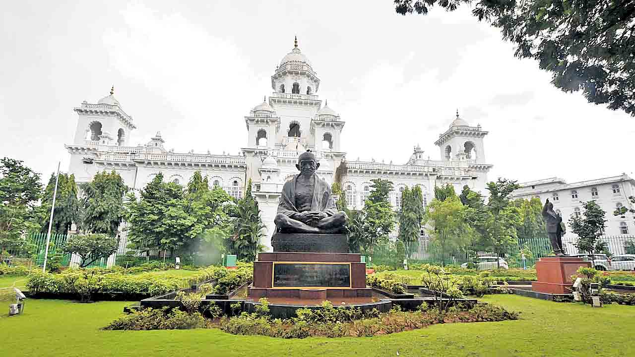 ప్రతిపక్షంగా బీఆర్‌ఎస్‌ సమర్థ పాత్ర