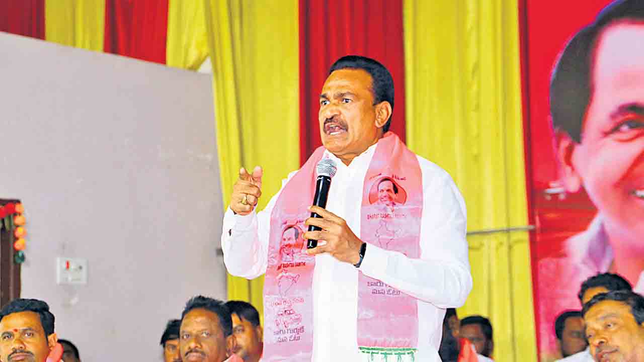 బీఆర్‌ఎస్‌ గద్దెల జోలికొస్తే ఖబడ్దార్‌