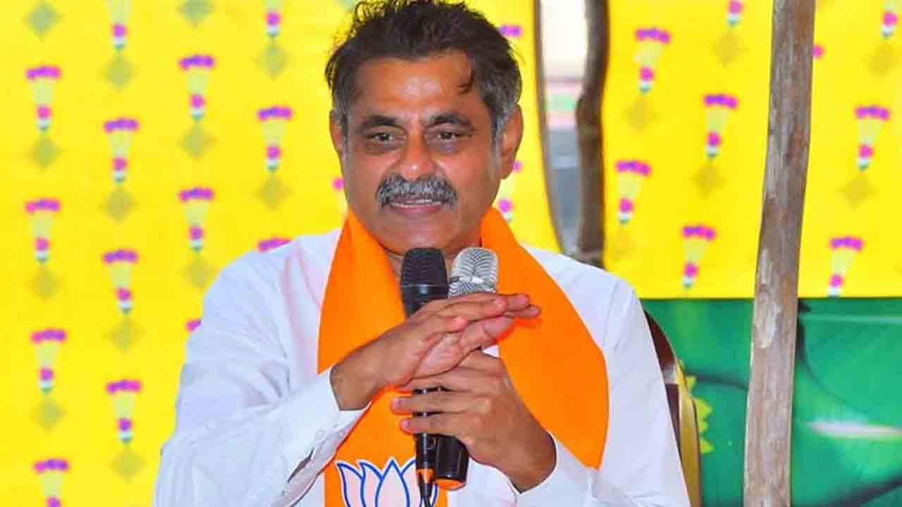 పన్నులు కట్టేవారిని కట్టనివారితో కలపవద్దు